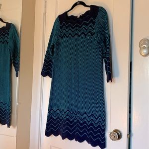 Excellent Condition Isaac Mizrahi Live Blue Chevron Sweater Dress Medium